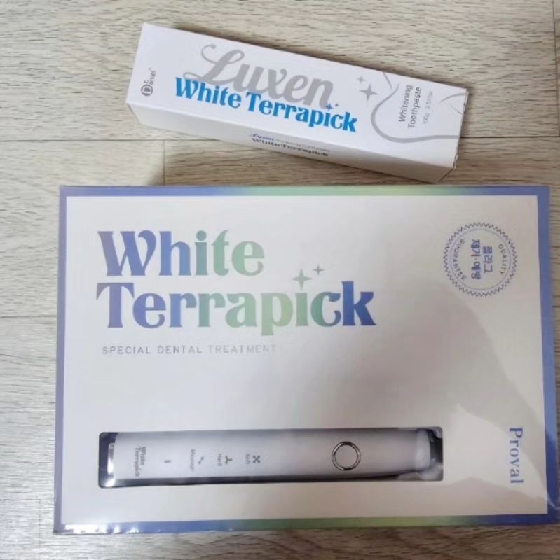전동칫솔을 찾는다면 아무거나 말고 전국 오프라인치과에서 잇몸, 치주 질환 환자들에게 음파전동칫솔로 판매되는 프로벨 화이트테라픽으로 :)

#미백치약 #화이트테라픽 #루젠미백치약 #음파전동칫솔 #협찬