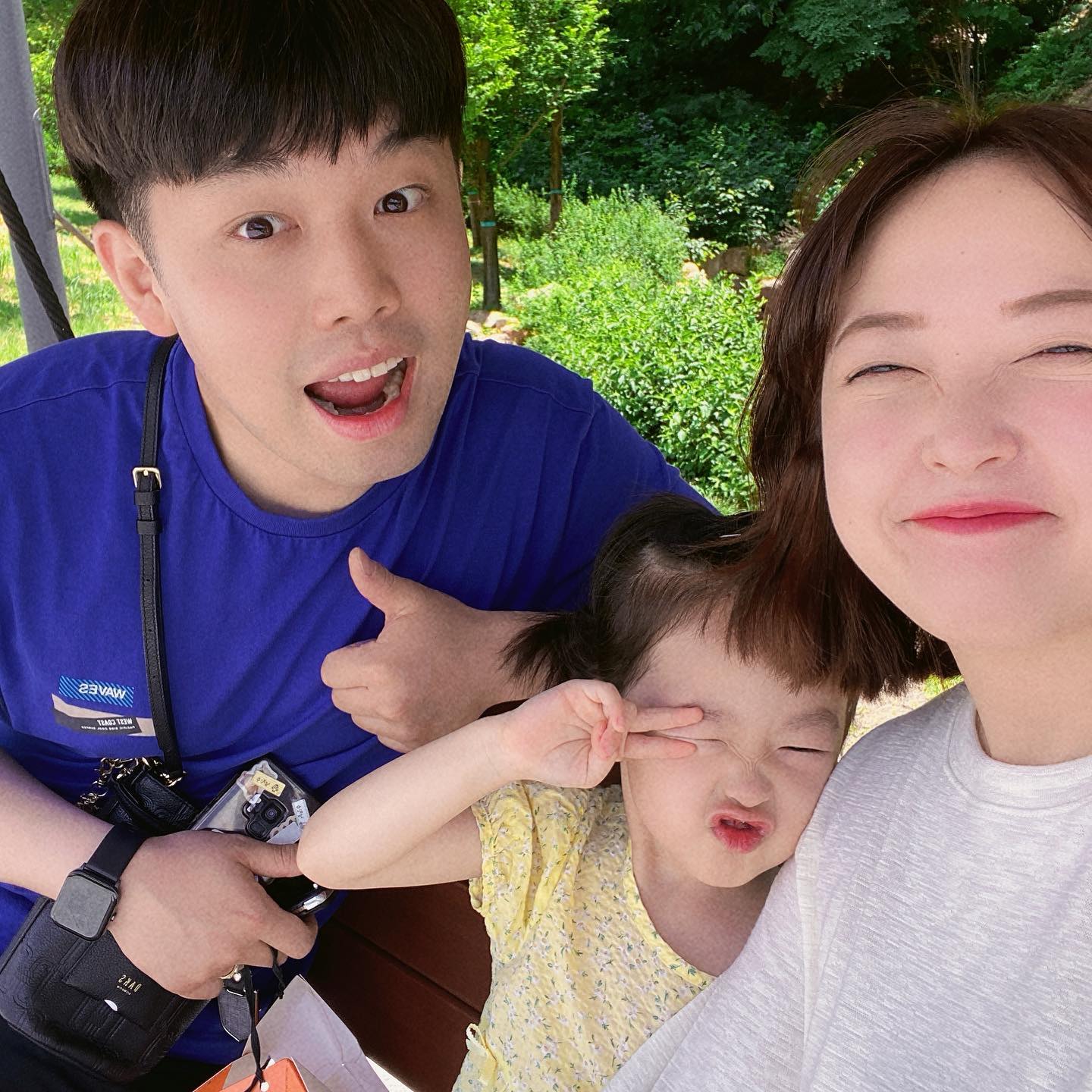 곧 장마 시작이라길래 어디든 다녀오자해서
급 다녀옴😀
그래도 전부 콧바람 잘쐬고왔다 ㅋㅋㅋ
#오늘아니고어제
#물놀이할거챙겨갈걸
#화북멀다
#넘더울땐집이최고다