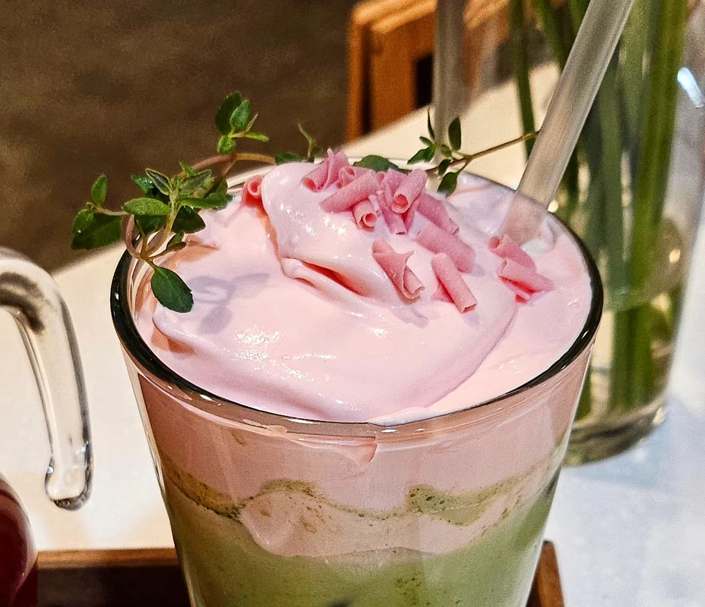 예쁜 봄이 머머링에도 왔어요🍵🧁🌿
머머링 크림라떼 드셔보신분들 알고계시죠?
동물성 생크림을 사용해서 더 맛있는 머머링만의 특제크림과 그린티라떼가 만났어요❤️
#봄이오나그린티라떼
맛있게 즐겨주세요☺️🌸🌸
.
#많관부 #카페머머링
#화정카페 #화정맛집 #화정디저트 #화정역카페
#화정도서관맛집 #화정우체국맛집 #덕양구청맛집
#그린티라떼 #그린티라테 #greentealatte