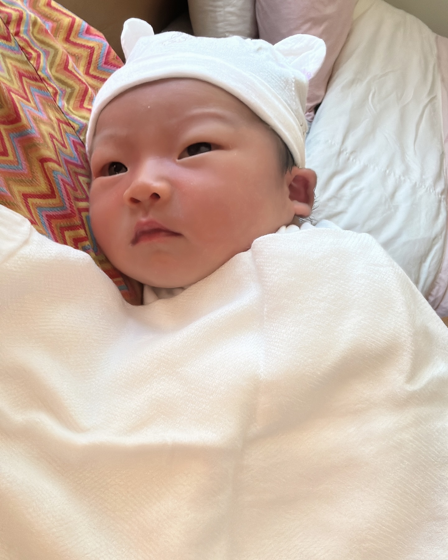 아빠가 사준 모자가 찰떡이야 아주🍼🤍 
#7일차아기👶🏻