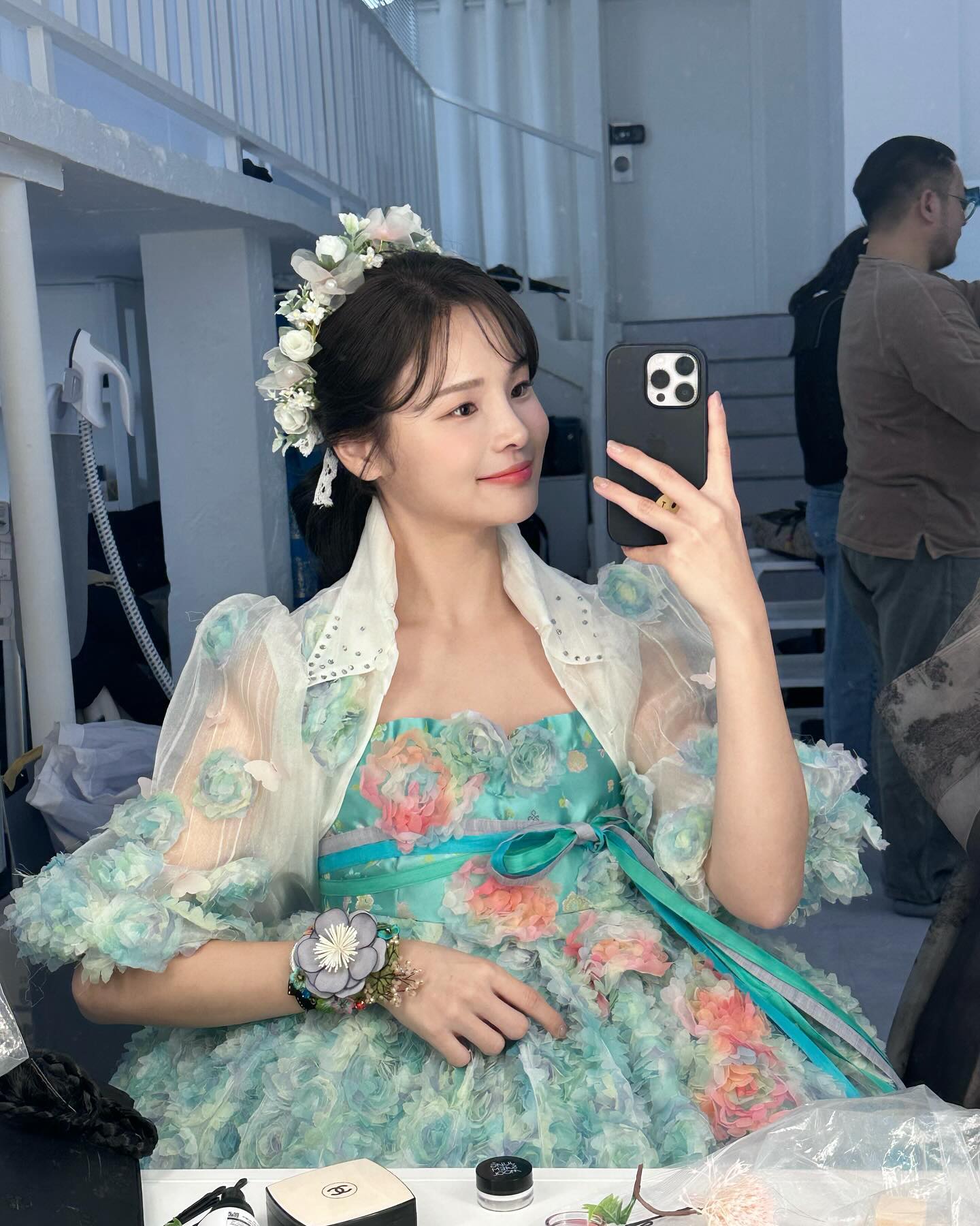 마침내 2024 달력이 나왔어요! 💛🌼
감사하게도 제가 가장 좋아하는 5월에 실렸지 모에요?!🥰
벌써 새해가 밝아 2024를 맞이 했지만,
갑진년 새해에 더 값진 한 해가 될 수 있도록
더 열심히 달려 보겠습니다🫶🏻
🤍2024에도 함께해요 대한선🤍

#대한민국한복모델 #한복모델 #국내유일