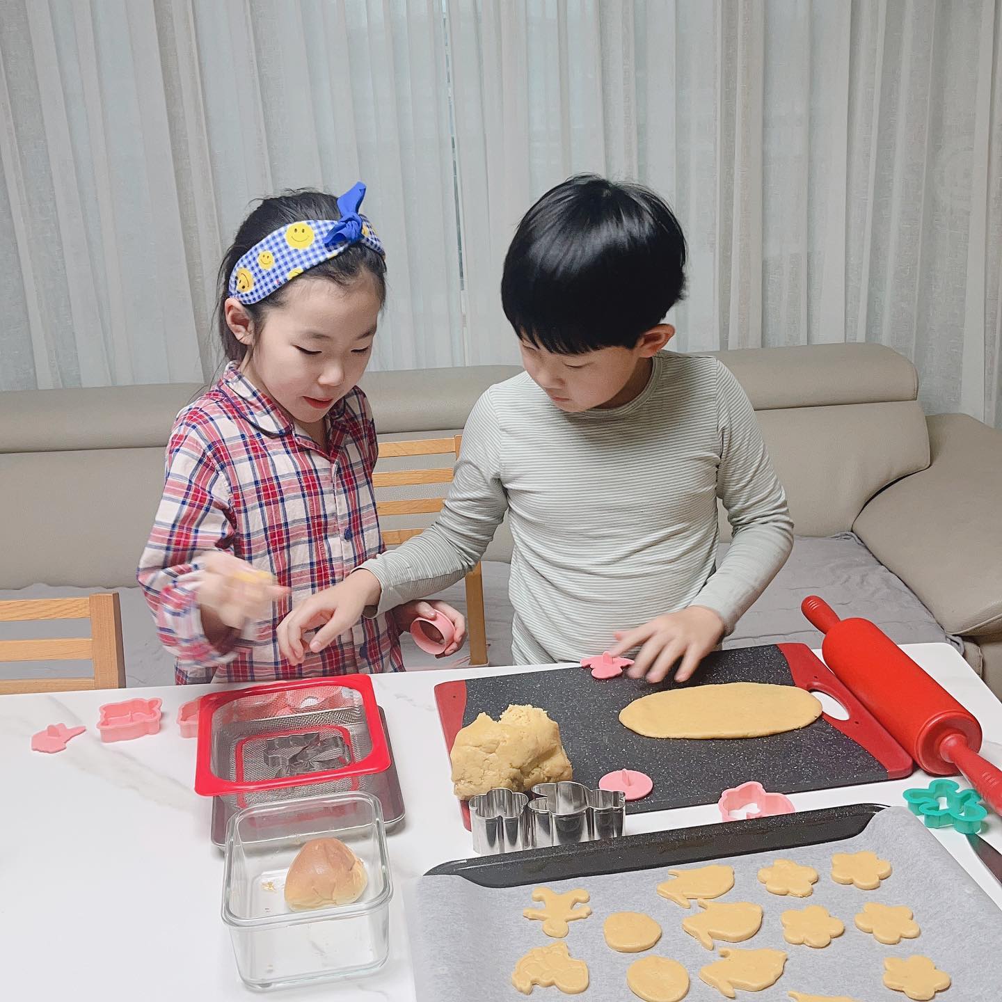 쿠키만들기^^
너무맛있넹ㅋㅋ
#초3
#쿠키만들기
