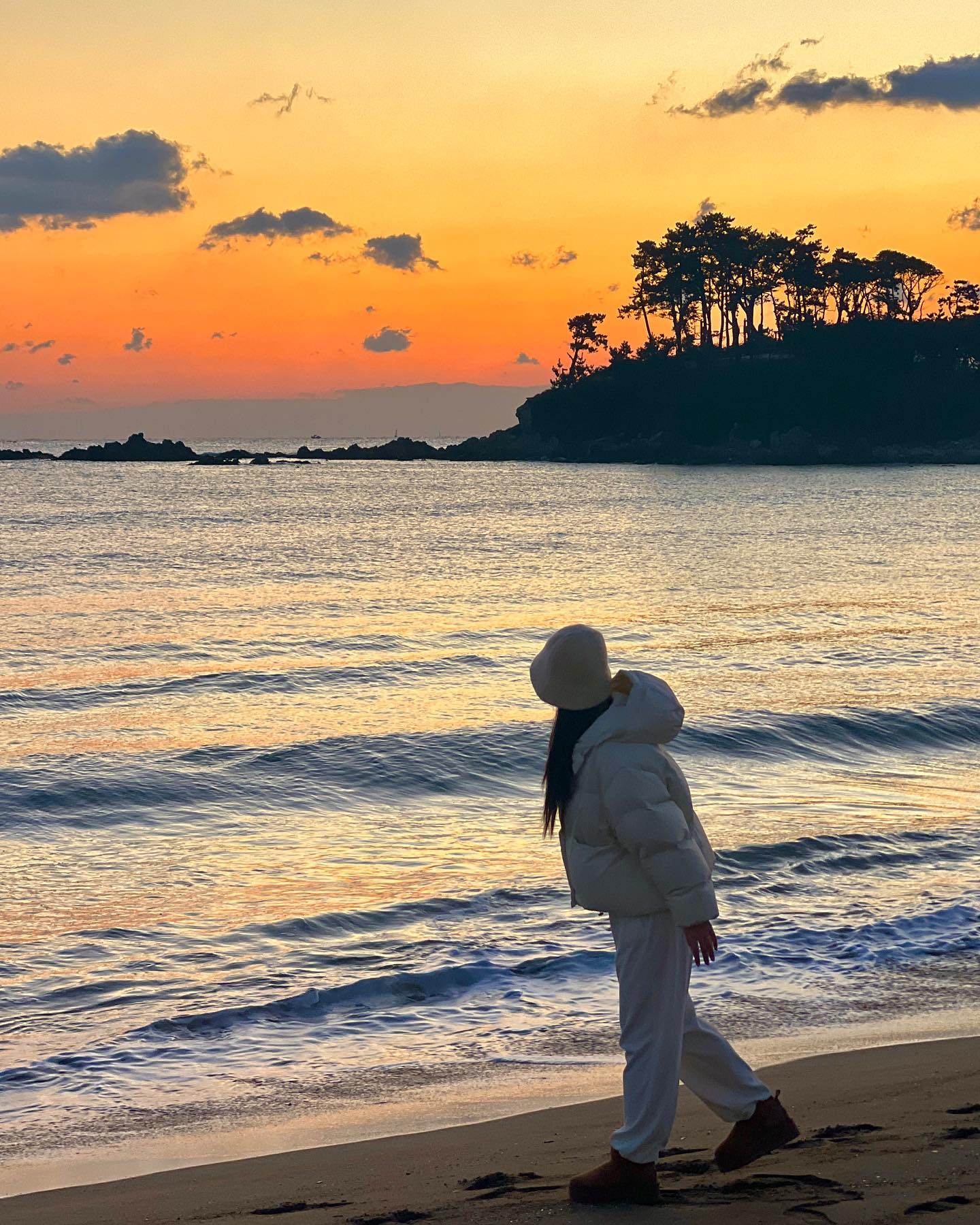 일출이 너무 예쁜 곳 🌅
2년전에 알게돼서 매년일출보러 가는 중인데 역시나 2024일출도 늠 예뻤다!! 모두모두 좋은 기운만 받아가세요 🧧

📍#진하해수욕장
#죠니pick울산