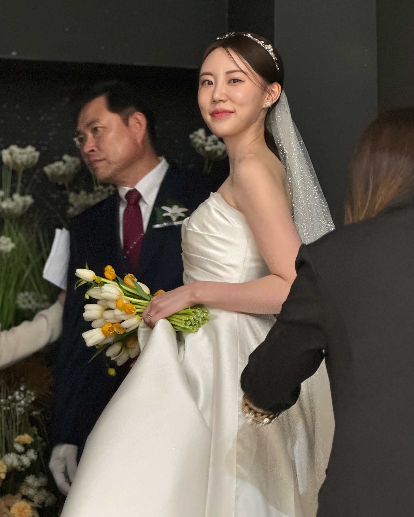 모두를 당황시켰던 광광 모먼트.....
대문자 T도 신부가되면 웁니다..😶‍🌫️