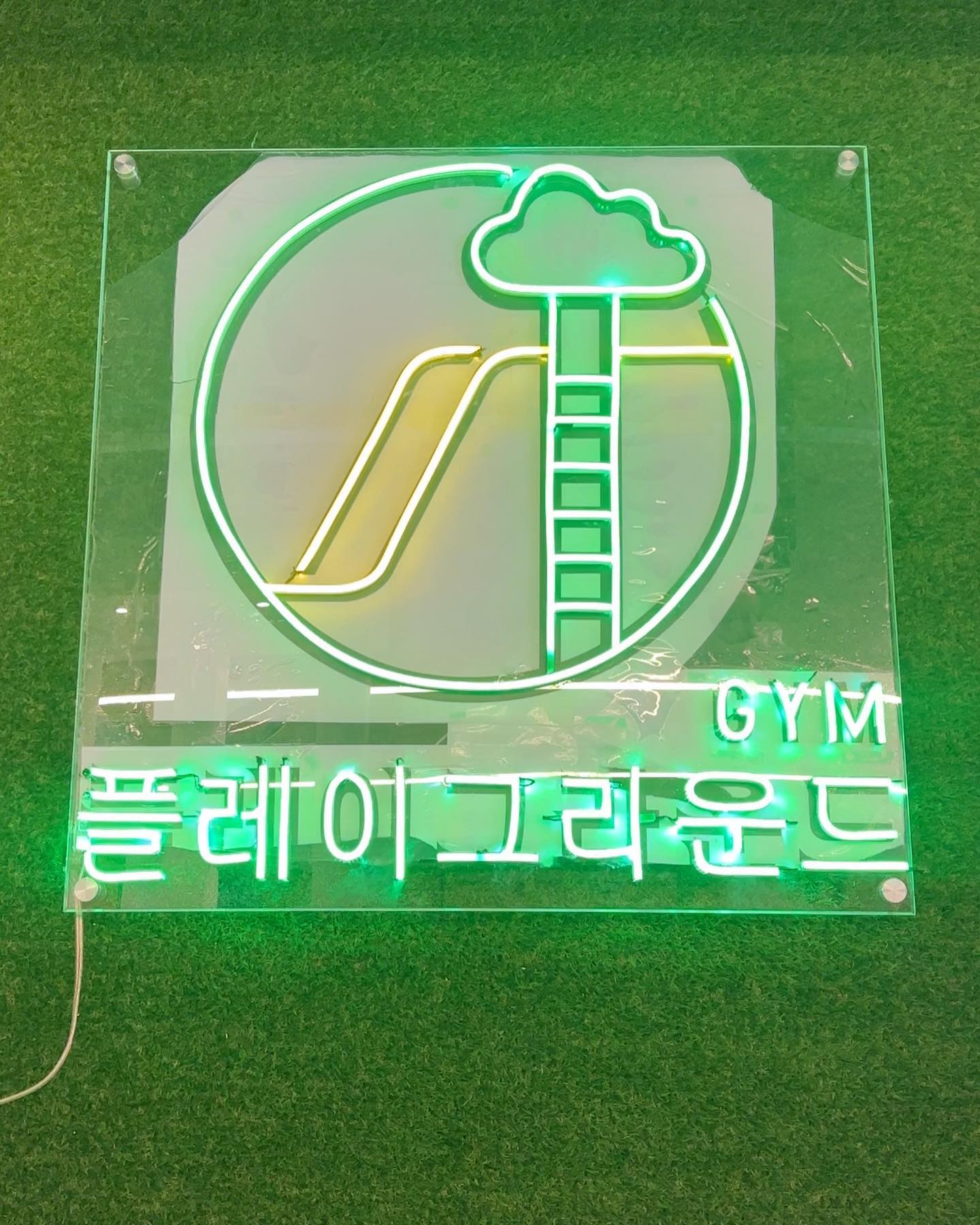 와주신 모든 분들께 너무 감사합니다 !
일일히 연락드리지 못한 부분 죄송합니다ㅠㅠ
처음 접해보는 고사,개업식이라 부족한 부분이 많았는데...
그래도 어여삐게 봐주세요🤭
감사한 마음 갚으면서 열심히 살겠습니다 !😍