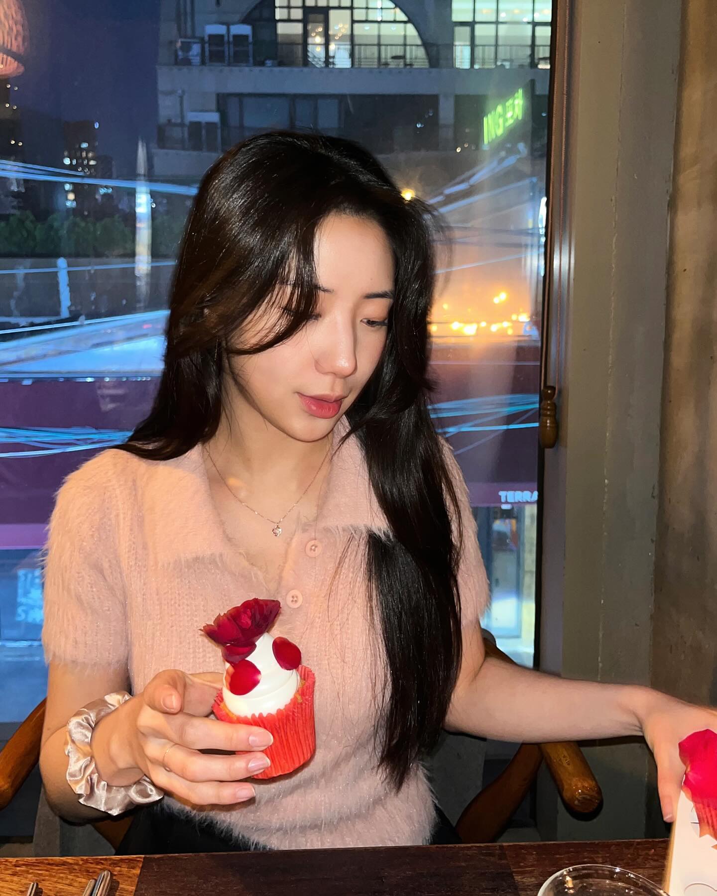 운명처럼 먹게 된 #samcake 🌹