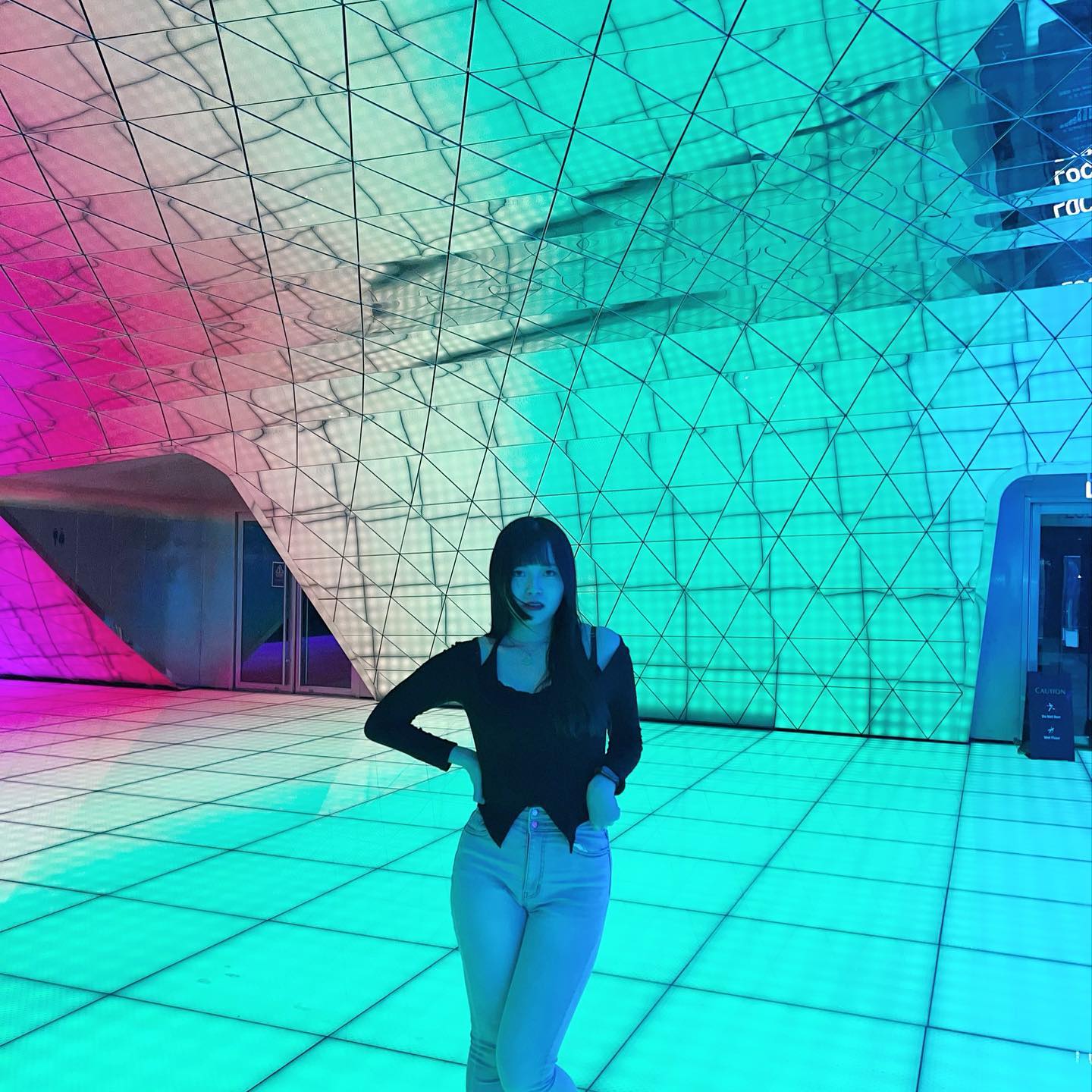 예쁜 사진 많아서 한번더 올릴게요~~
-
pcitychroma 
#광고 #파라다이스시티크로마 #클럽크로마 #풀파티 #AD #파라다이스시티크로마 #메가클럽 #CLUBCHROMA #MEGACLUB #럭셔리풀파티