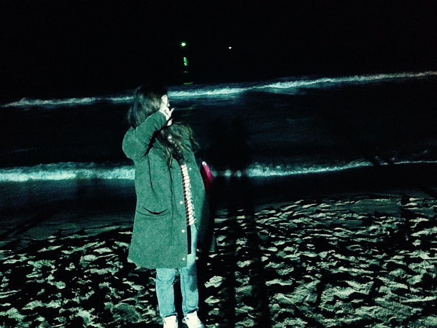 🎵
열정이 너무 사나워 냉정한 감각이 쫄았나 봐 우리 감정이 낮잠처럼 나른해질 때쯤 난 알았어 깨달았어 사랑이 떠나갔다는 걸
