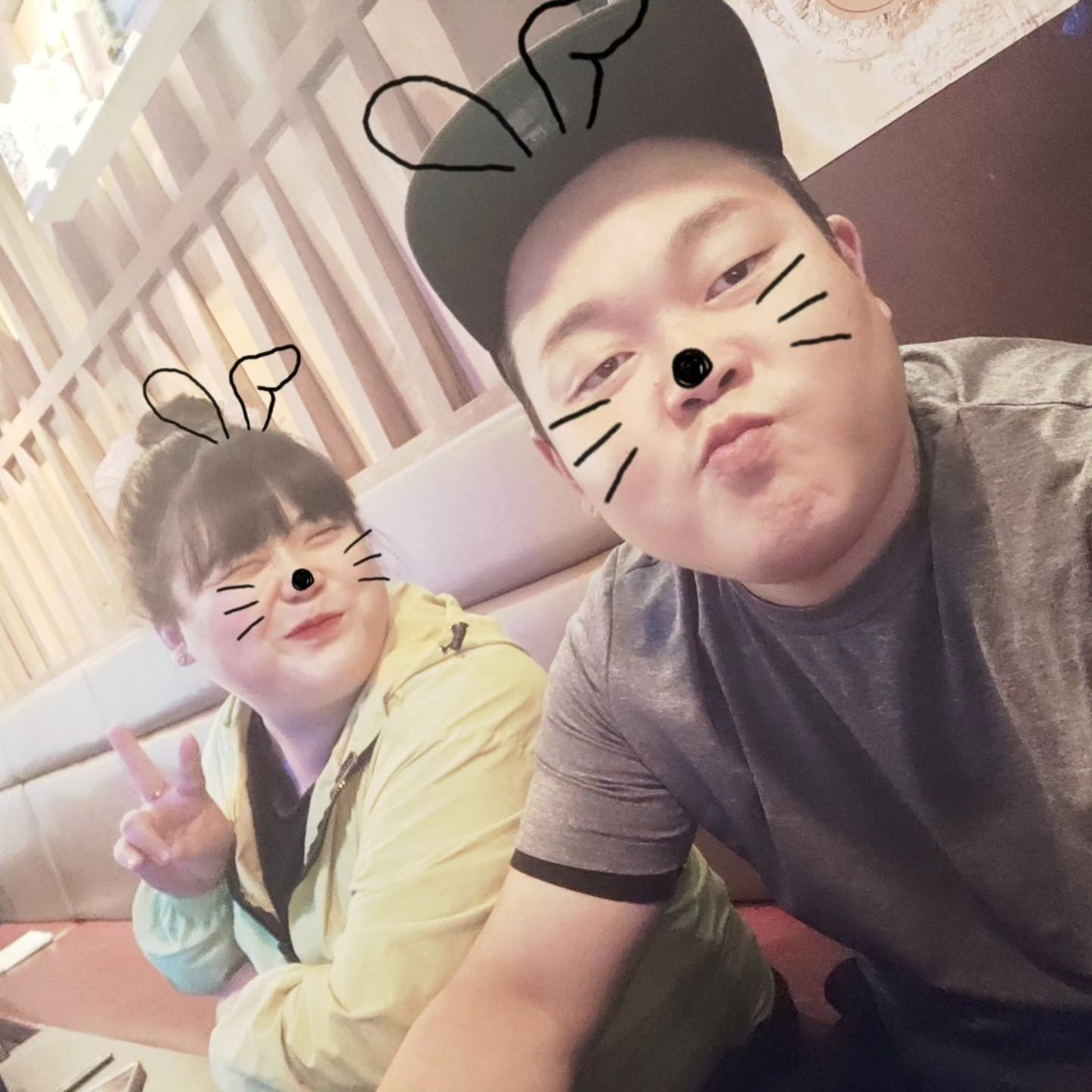 D+47♥️
요새 사진찍는거에 매우협조적이라서
아주이뻐죽겠네
.
.
.
.
.
.
.
.
.
.
.
.
.
.
🥰