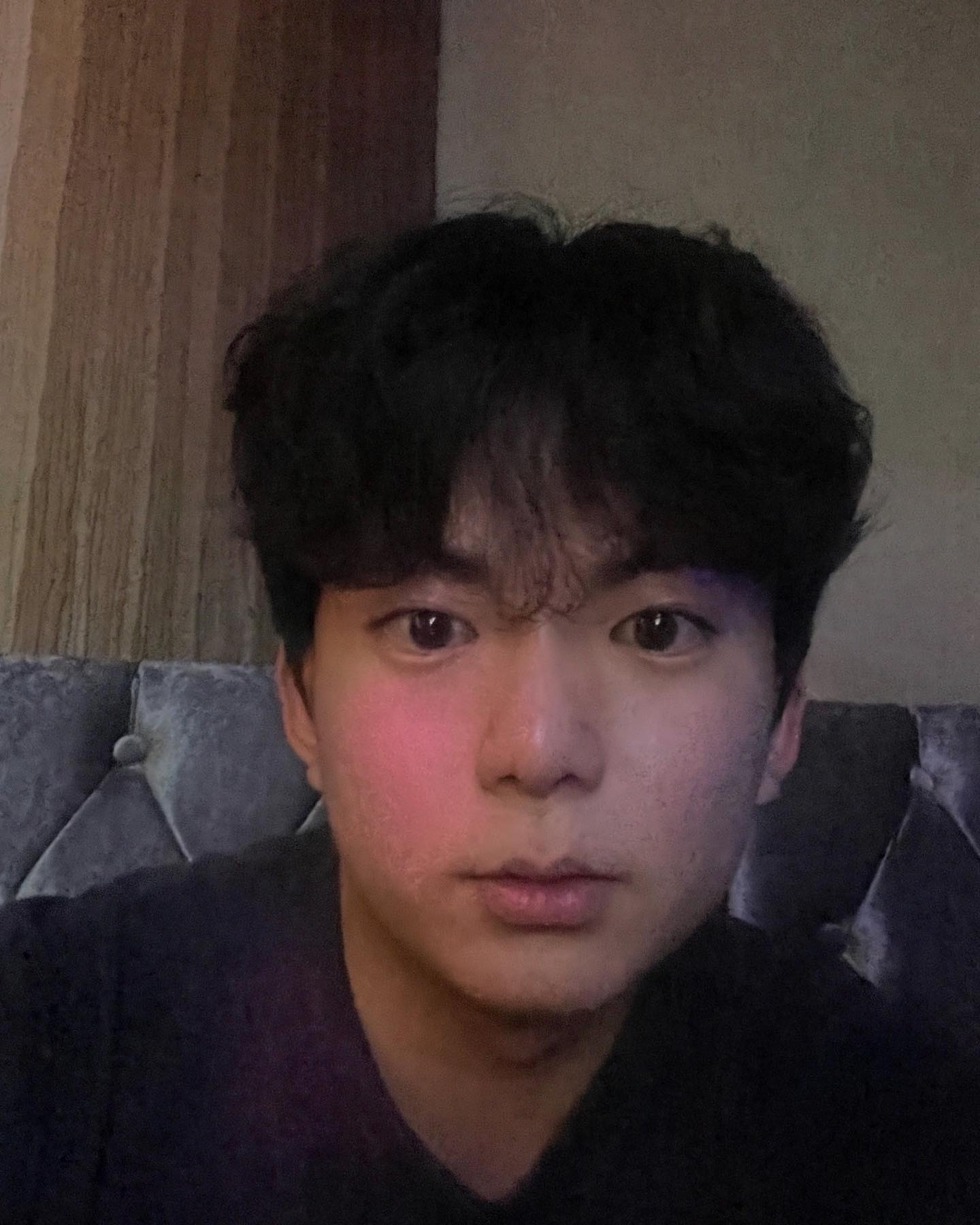 아 스물넷