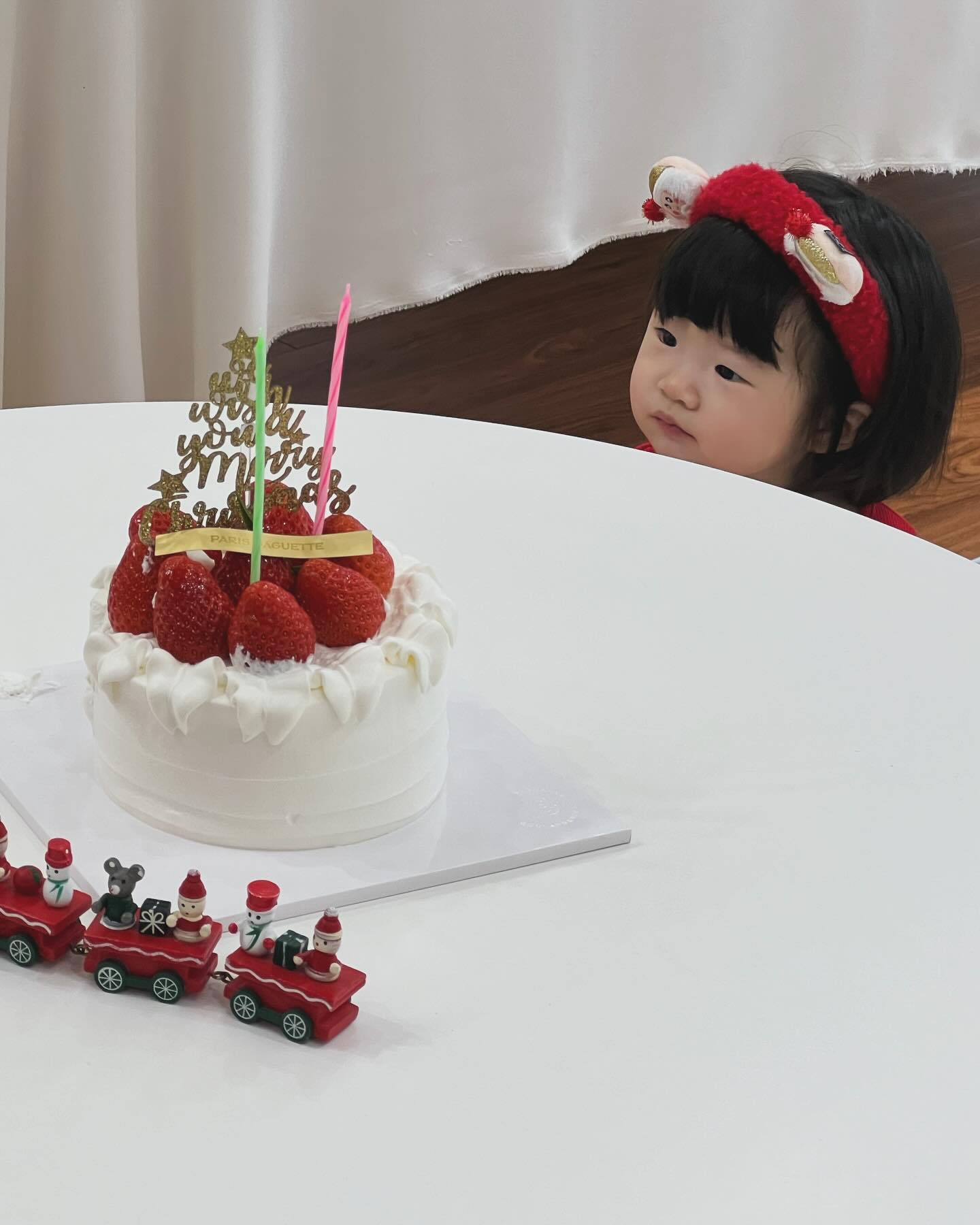 ఇ 
크리스마스 뿌셔뿌셔🎄❤️💚