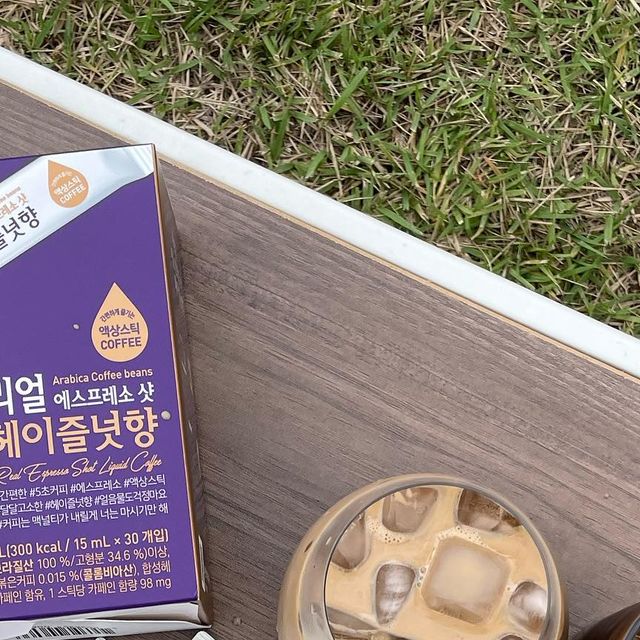 먹다정 먹스타그램 [서울맛집 | 일산맛집] on Instagram: "#광고 📦한국맥널티 (액상)리얼 에스프레소 샷 💖레시피 1️⃣ 에스프레소 샷 + 물 = 아메리카노 2️⃣ 에스프레소 샷 + 우유 = 라떼 3️