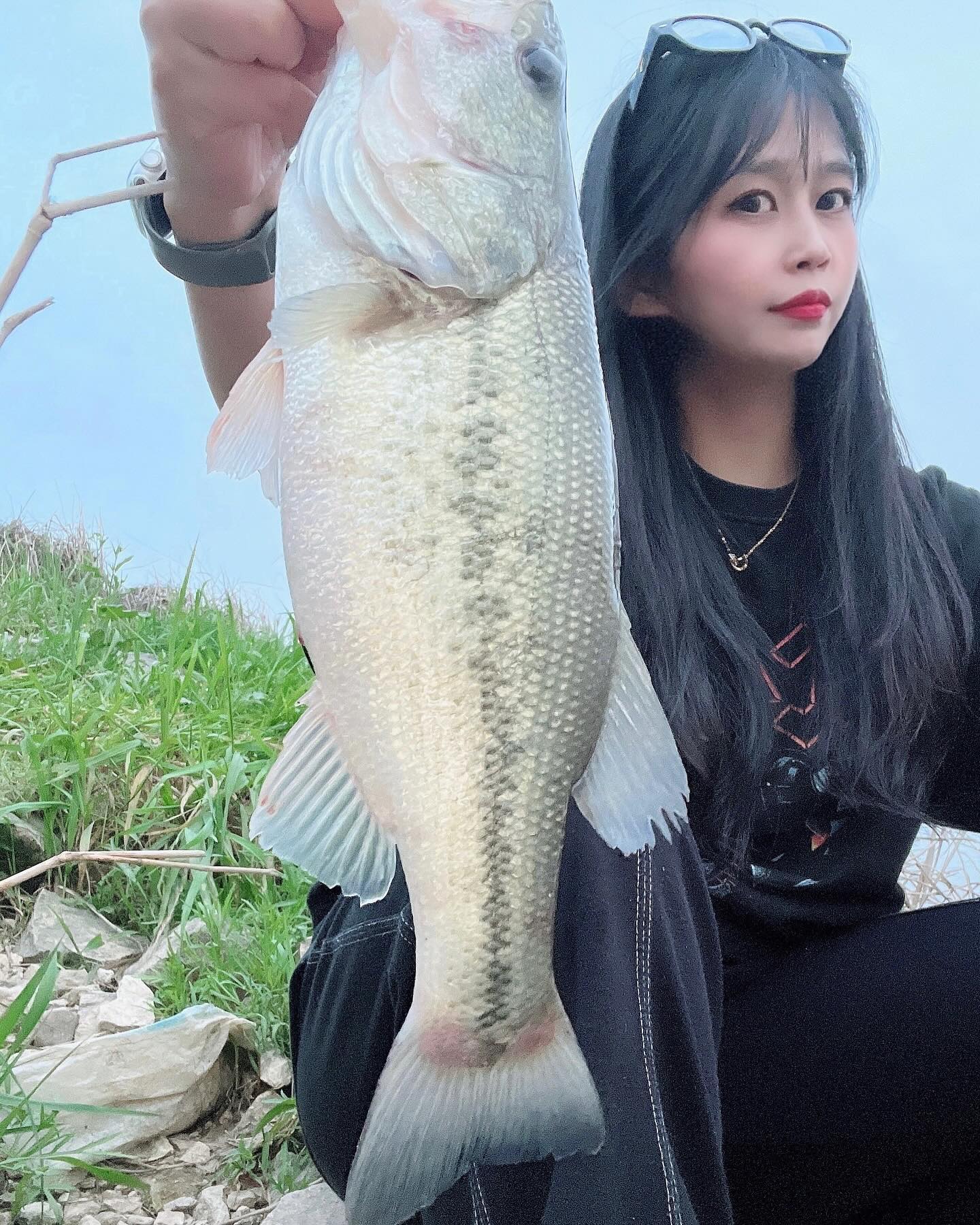 -
해질녘에만 나와 왜 ?_?
.
.
.
.
#배스 #배스낚시 #루어 #루어낚시 #빅원 
#낚시하는여자 #일상 #소통  #민물낚시 
#バス #バス釣り #ルアー 
#daily #fishing #bass #bassfishing #bassangler 
#angler  #lure #lurefishing #bigone
