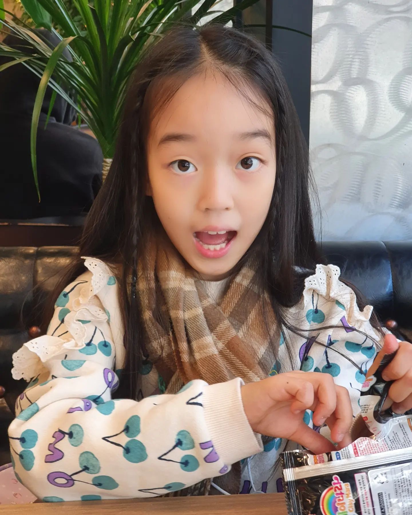 올해들어 가장 추운날 _ 
오전부터 영어수업,바이올린 수업
마치고 _ 담주 노회 대회 합창단 연습 
기다리며 클레이 하며 대기중 :)
세상에 당연한건 없다. 감사하자 ♡