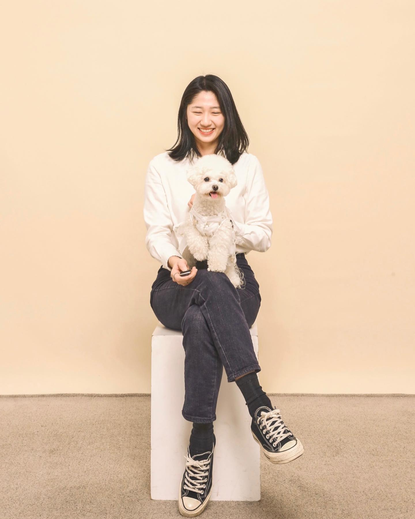 내 강아지인 척 사랑이랑 한컷 🐶❤️📸
(feat. 미친듯이 돌아다녀서 같이 찍을 수 없던 후추)