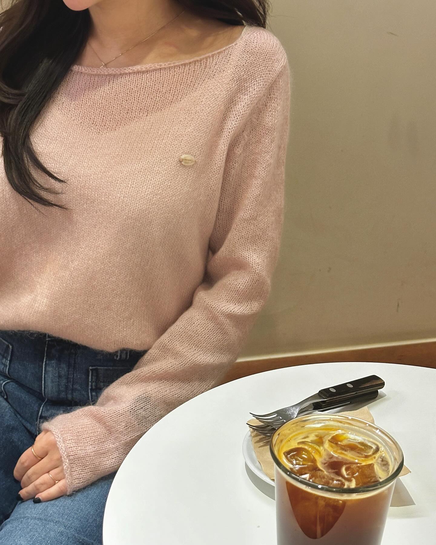 .
곱창 먹고 닭발 먹는 코스였는데.......
똑똑치 못하게 닭발배를 남겨두지 못해
카페로 우회한 아주 아주 내 자신에게 실망스러운 날🤧

담에 다시 도전?!
jungjian