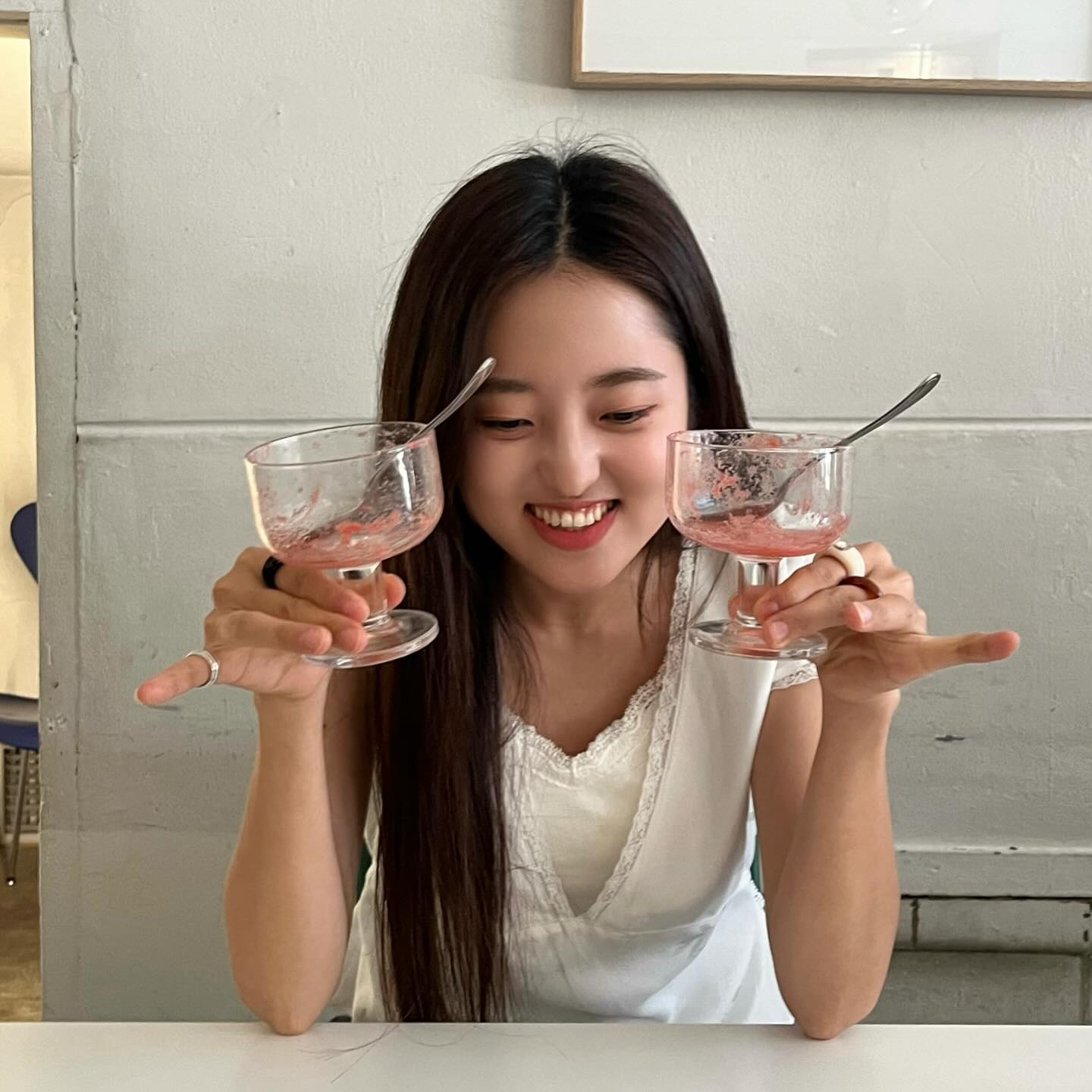반차쓴 평일에 좋아하는 서촌에서 맛있는 토마토 샤베트(?)와 재미난 애랑 신나는 하루🍅
