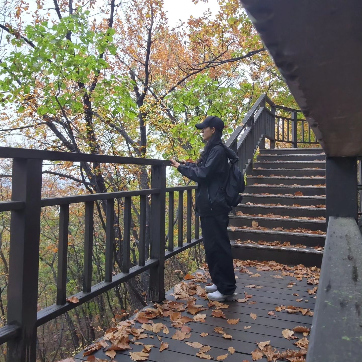 #어제피드 
마지막 가을이었을줄이야...

#우중산행☔️💦🐾🙈 

산 넘어 #소원초🕯 
이서방큰형님 수능고득점기원😄😄😄
 
I am 이런거처음🤭

#수능대박기원🙏 
#잘될거야🙏 

#잘가가을아👋 #등산스타그램
