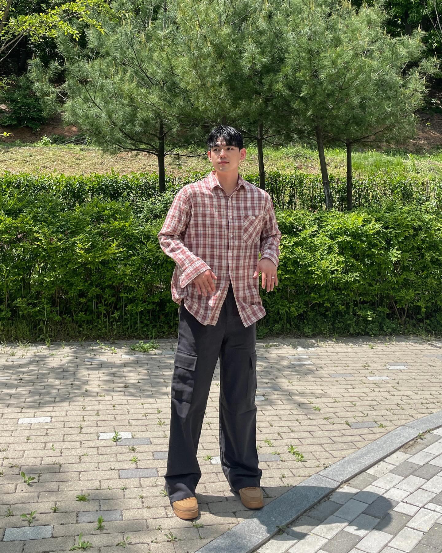 #협찬 wholovesart_official 

‘개버딘 카고 밴딩 워크 팬츠’

#후러브스아트