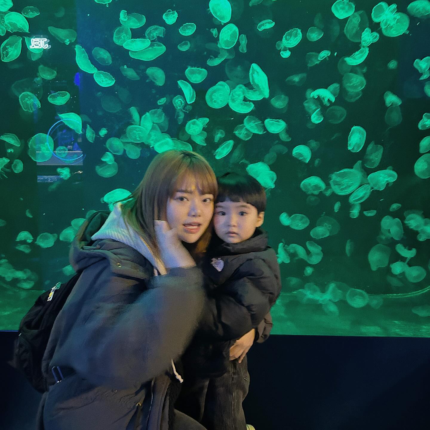 🤎 부산 여행 2탄 🤎

-

부산 다녀온지 며칠 지났지만 이제야 올린다!

모든 일정 내돈내산으로 다녀온 가족여행☺
통장이 헥헥댔지만 그럼에도 너무
행복하고 즐거웠다 🤍

최장거리 부산까지 !!!! 
울아빠 운전하시느라 넘 고생하셨슈 ㅠㅠㅠㅠ
여행 다녀온뒤로 온가족 많이 힘들었다 ㅠ
나는 열몸살 아빠는 입술 부르트시고😂

다음엔 해외여행 콜??!! 😽😽♥️