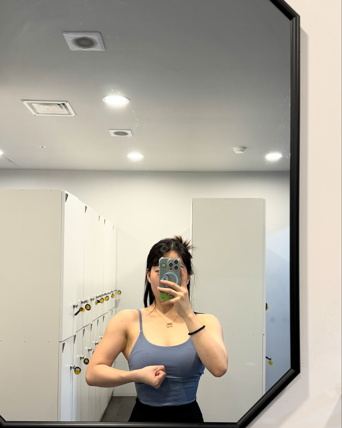 요즘 날씨가 왜이렇게 더운지..다들 더워조심하셔요😨😨😨😨
어깨한날❤️
조금씩 채워가기
