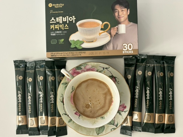 액상과당 걱정 없이 마실 수 있는 맥널티 스테비아 커피 믹스