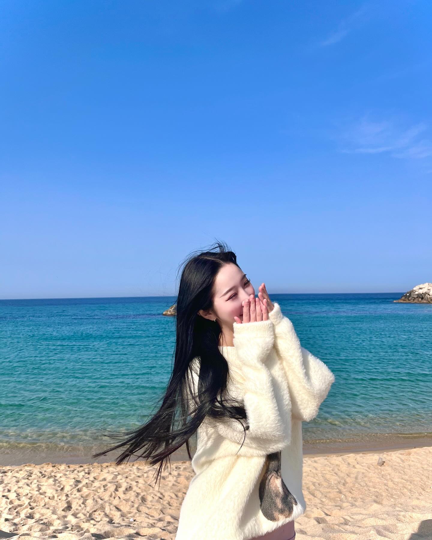 첫 만남은 너무 어려워 계획대로 되는게 없어서🪽
_
#강릉 #바다 #날씨맑음 #강릉남산공원 
.
.
.
#04년생 #03년생 #서울 #성수 #강릉여행 #바다 #좋반 #17 #18 #좋아요반사 #follow4followback
#followforfollow #follow
#likeforlikes #fff #핫플 #21 #여름 #좋튀 #좋아요반사 #좋아요테러 #팔로우 #20 #korean #대학생 #간호학과 #여행 #속초