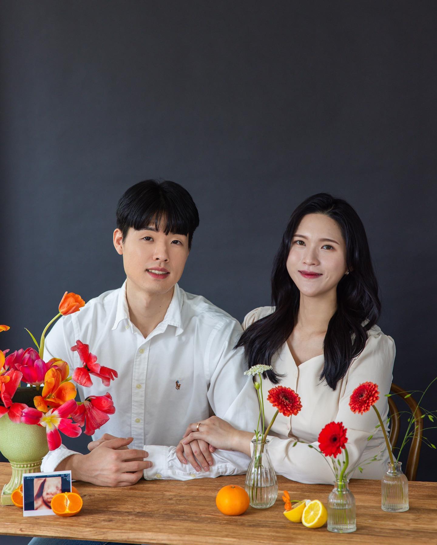 오랜만에 뚝딱뚝딱 다음엔 셋이서👨‍👩‍👦♥️
서비스 촬영도 너무 예뻤던🍊♥️
.
.
.
#스튜디오유얼#B컷#생화장식#만삭촬영#천안만삭사진#천안스튜디오