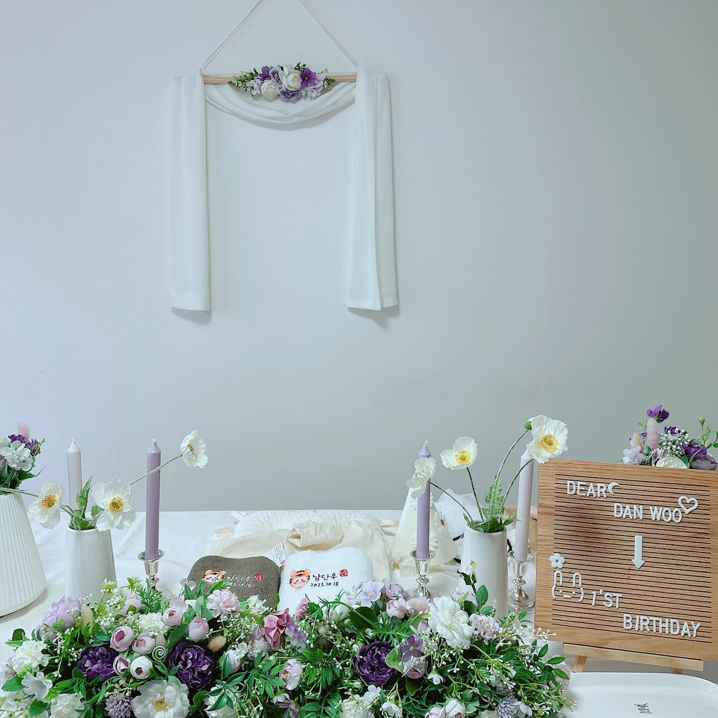 1𝘴𝘵, 𝘉𝘪𝘳𝘵𝘩 𝘥𝘢𝘺🎂
둘찌의 첫 생일, 23. 10. 18 

⠀⠀⠀⠀⠀⠀⠀⠀⠀⠀ 
🏷️ 요청사항 다 들어주시고 
예쁘고,  맛있던 noozle_cake
⠀⠀⠀⠀⠀⠀⠀⠀⠀⠀ 
⠀⠀⠀⠀⠀⠀⠀⠀⠀⠀
#늦은기록 #첫돌 #생일 #첫돌케이크 
#케이크 #호랑이띠아기 #호랑이띠맘 
#돌상 #돌답례품 #둘째는사랑입니다