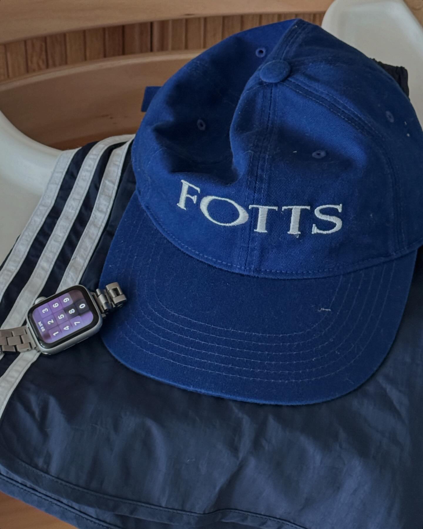 -

여름이라 파랑이 좋다고한다...💙

-

#포츠포츠 #fottsfotts #모자추천 #모자 #파랑색 #여름