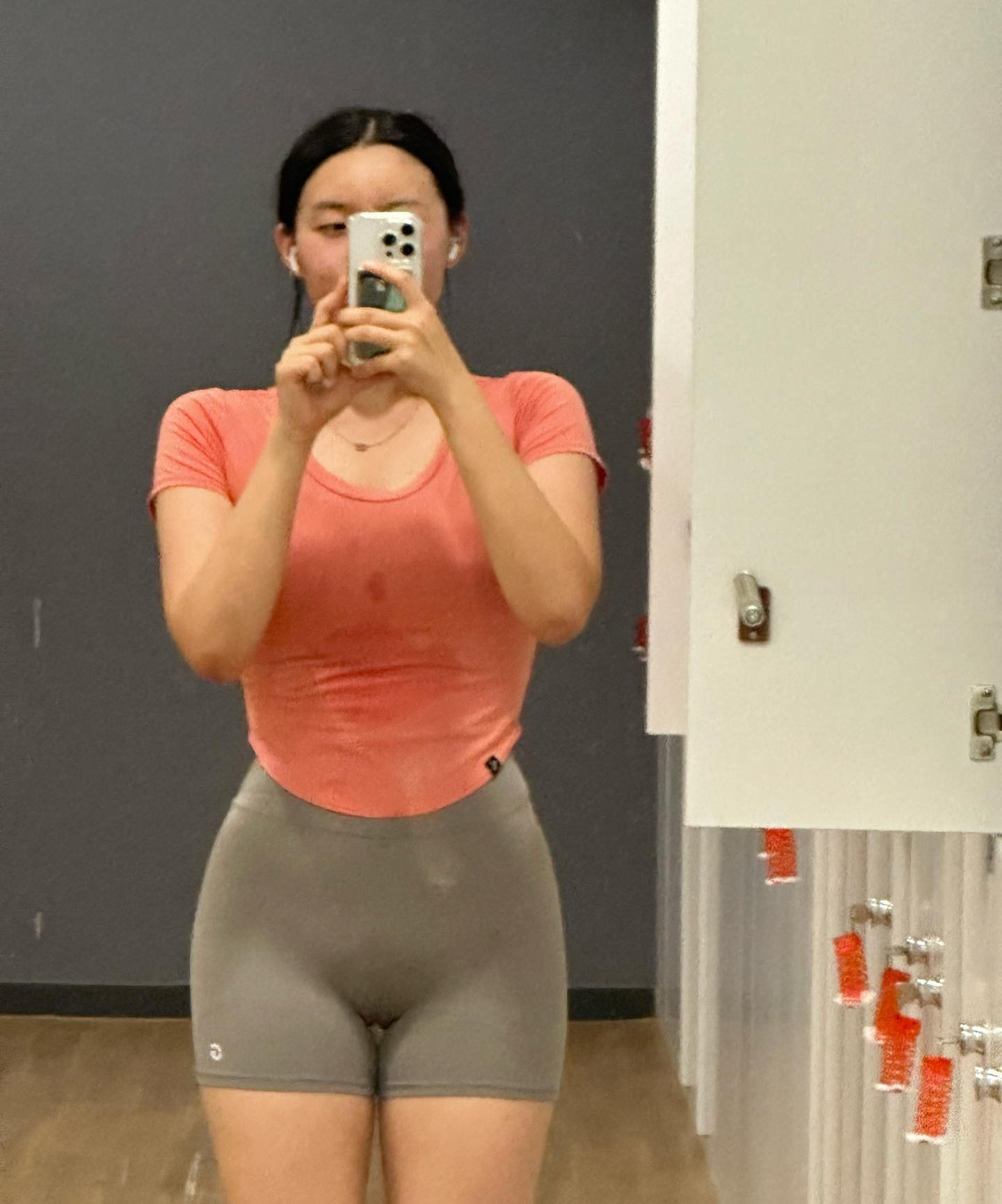 얼레벌레 #오운완

나도 언젠가
저 댕댕이처럼
멋진엌깨와 가슴그뉵을
가질수잇기를 바라며🔥
