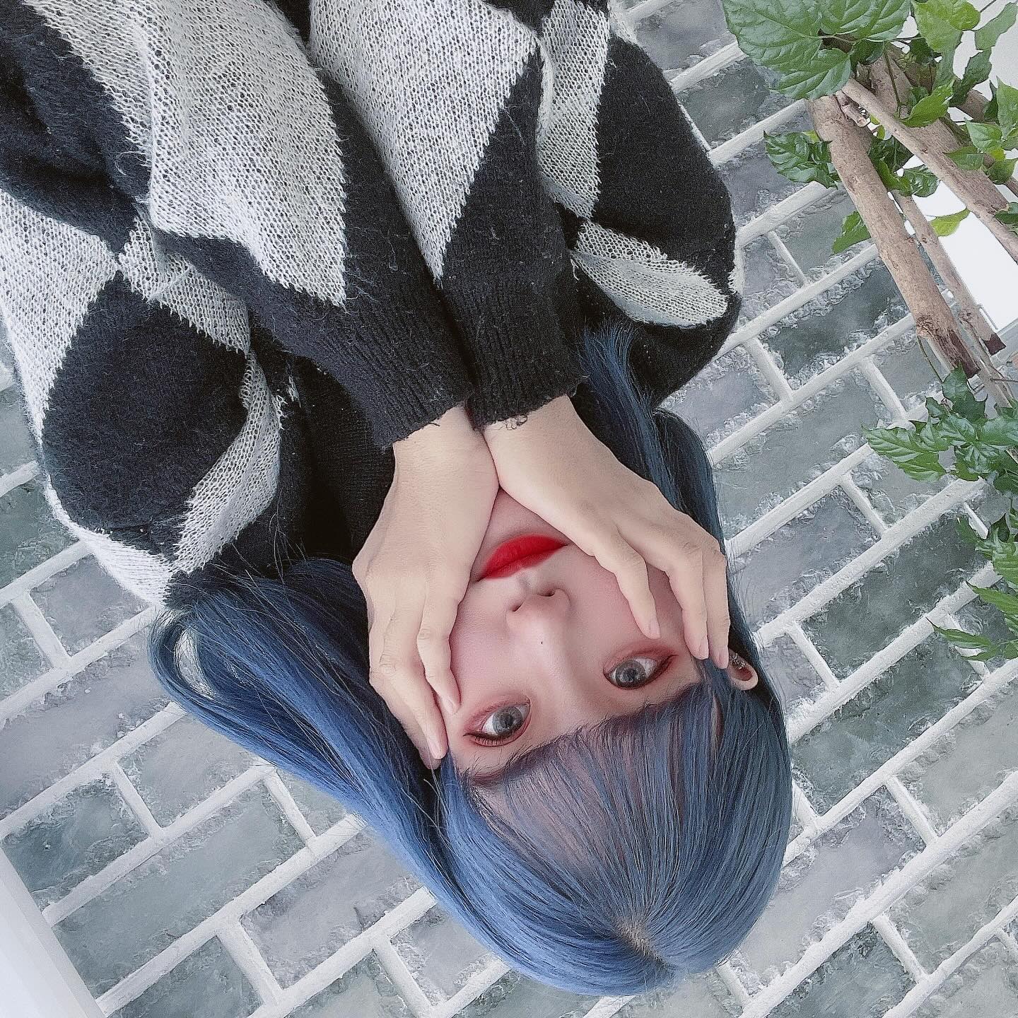 💙🖤🤍

#朴永栽