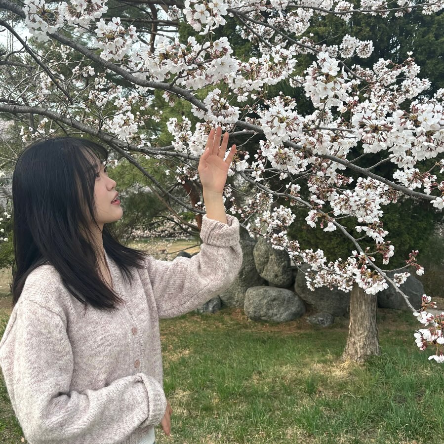 😑🌸