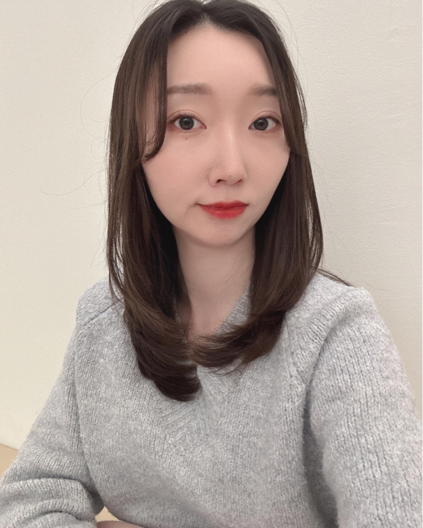 머리 상한거 다 잘라버리고 다시 길러보기💖
봄되니깐 또 칼단발 하고싶당🥹🥹
남은 3월 새로준비하는 일들 잘되길!!🙆‍♀️