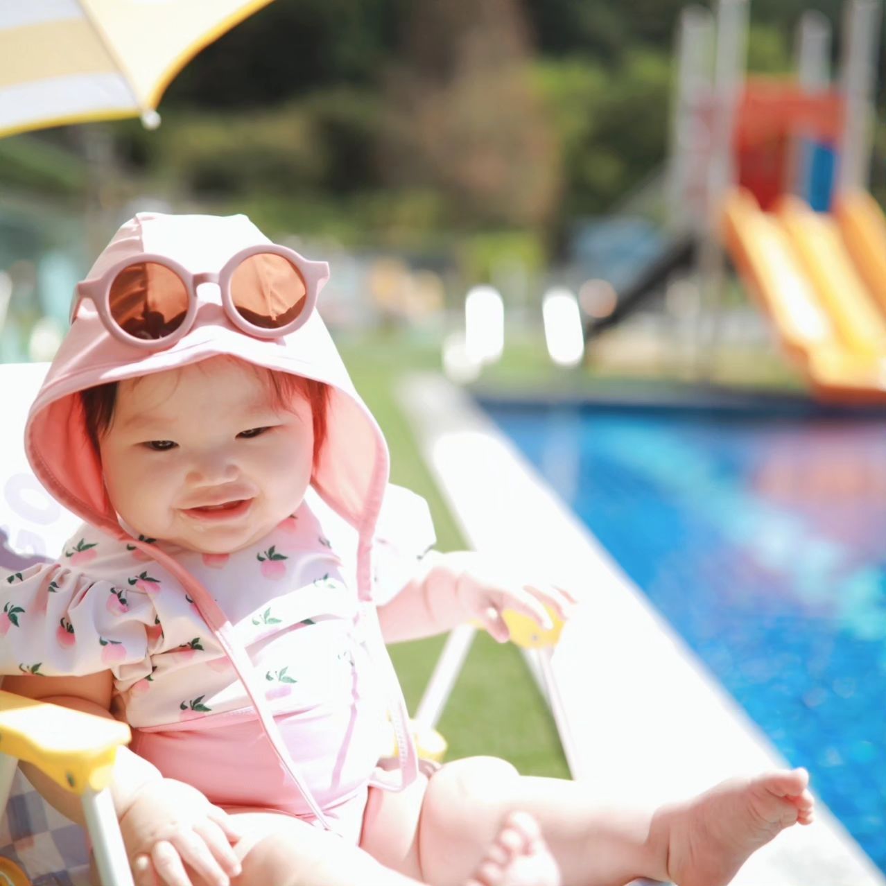 🧸 + 210일무렵

아로로 배에 힘줫!!😆

몸무게가 93등이라니..
괘..괜찮아 (두찌는) 사랑이야

한낮의 해는 뜨거웠던 
가을의 첫날.
가평에서 맹글었던 
행복한 시간들💛