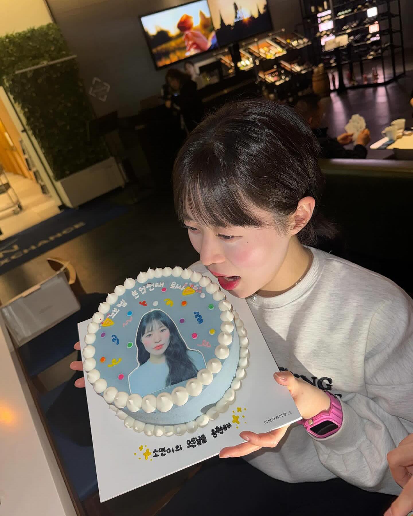 #🎂❤️🥹 #🌸 

한걸음에 달려와준 이쁘니 덕분..✨
