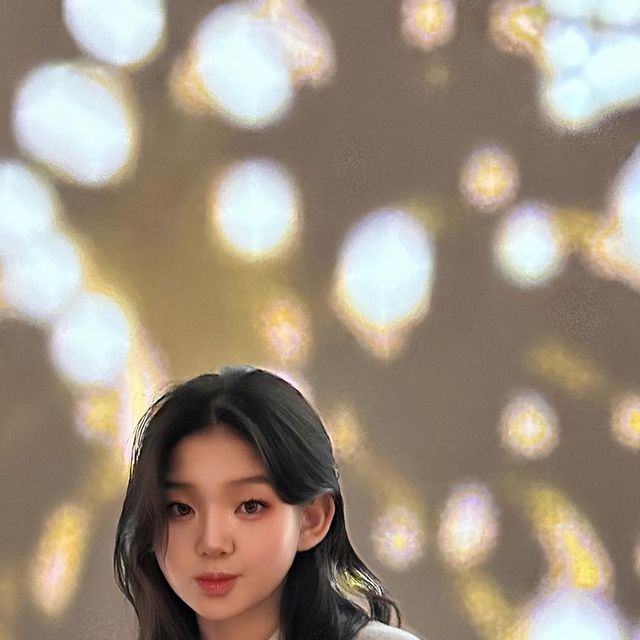 @souyeoui on Instagram: "#광고 맨투맨 필수템🫣🤩 캐주얼한 기본 템인데 무난하면서 힙한?! 활용하기 좋은 아이템 스탠다드에러맨투맨😻💕 🫧 고품질 원단을 이용하여 국내 자체 제작 🍀 고