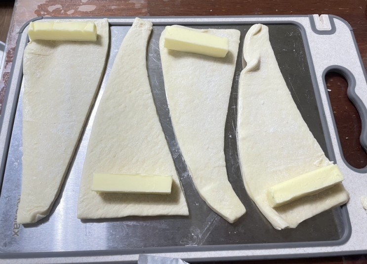 크럼몰 베이커리 메뉴 카페창업템 소금빵 냉동생지