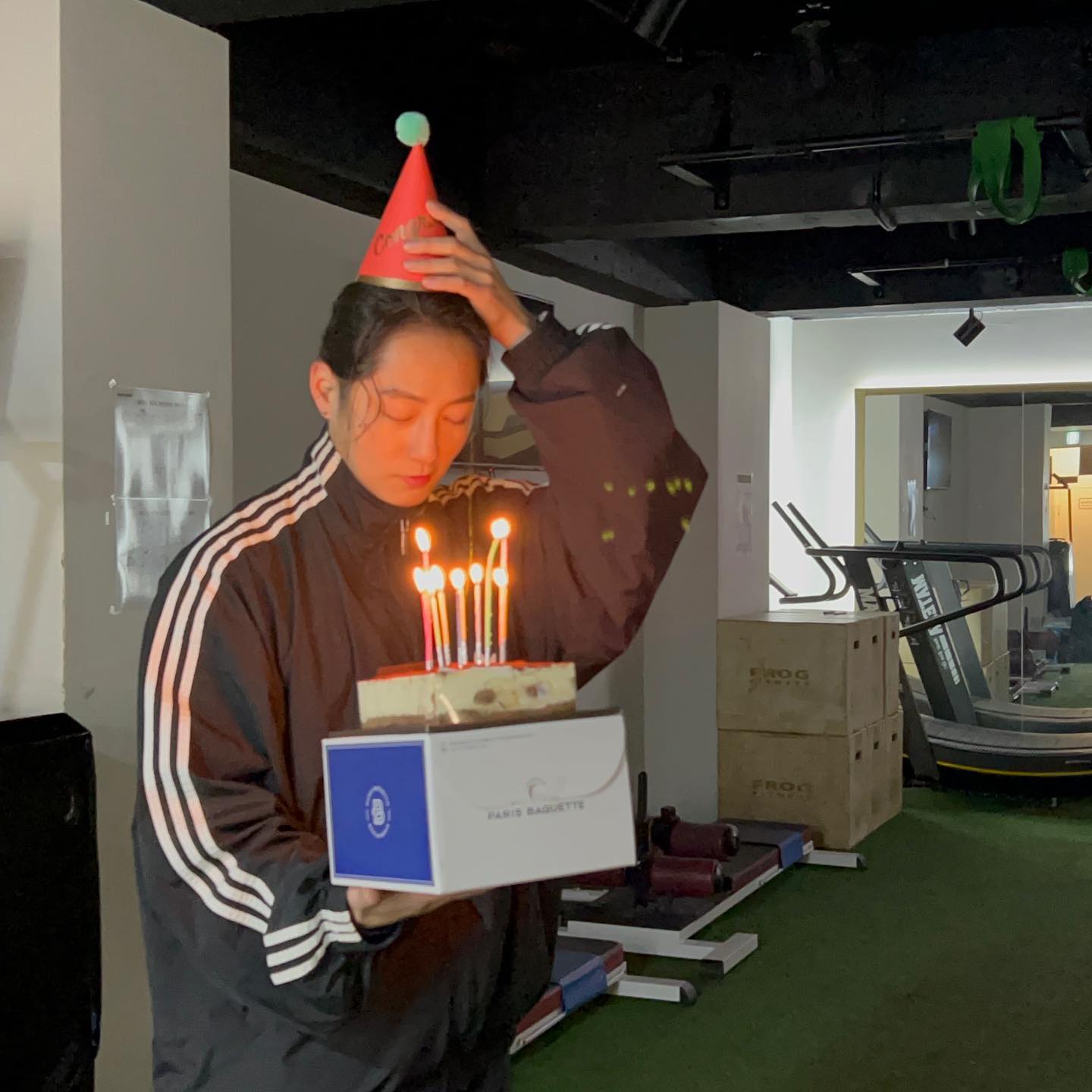 🎂
다들 고맙소
땡큐베리감사🥹

2023.12.19