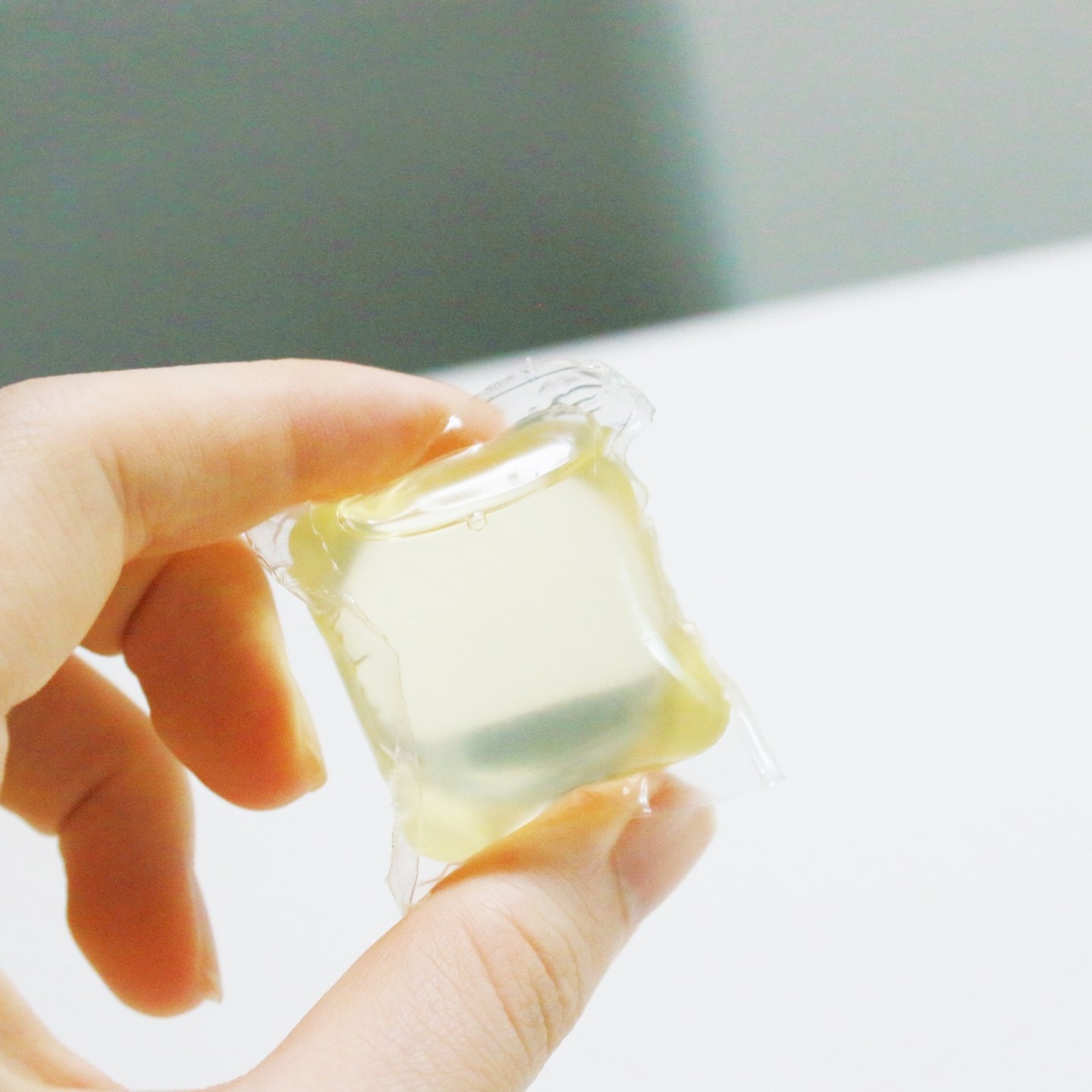 🧺 세탁이 이렇게 간편할 수 있다니! 🧺 
요즘 세탁할 때마다 사용하는 #르소메 캡슐세제, 정말 편리해요! 💛 
처음 사용해봤을 때부터 완전 반했어요. 
하나의 캡슐로 7kg까지 세탁이 가능하다니! 
일반 세제와는 차원이 다른 강력한 세척력에 놀랐어요. 

게다가 섬유유연제를 따로 사용할 필요 없이,
 빨래 후에도 옷이 부드럽고 향기도 은은하게 남아서 기분이 너무 좋더라구요. 🌸
 
특히 아기 옷을 세탁할 때도 안심하고 사용할 수 있어서 정말 만족스러워요. 
아이를 키우는 엄마들에게 강력 추천합니다! 

이젠 세탁이 두렵지 않아요! 
#르소메캡슐세제로 간편하게 세탁해보세요. 😊 

#르소메 #르소메캡슐세제 #캡슐세제추천 #캡슐세탁추천 #아기캡슐세제 #세탁세제추천 #아기빨래