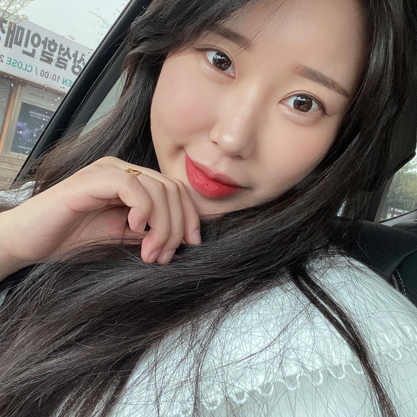 화장하는날 = 셀카찍는날

#장고목
#오봉집