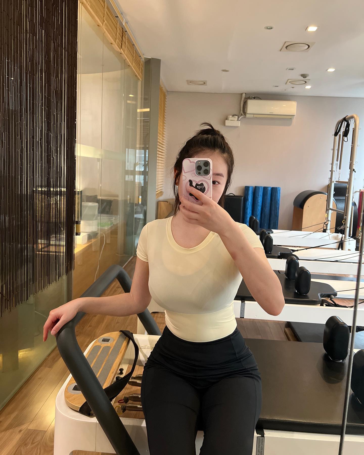 #목요̆̈팅 
뭔가 월요일 느낌나는 목요일
오늘도 다이어트 화이팅해요‼️

#삼성동요가 #삼성동필라테 #강남구요가 #강남구필라테스
#운동하는여자 #운동하는직장인 #운동소통 #눈바디 #몸매 #필라테스 #요가스타그램