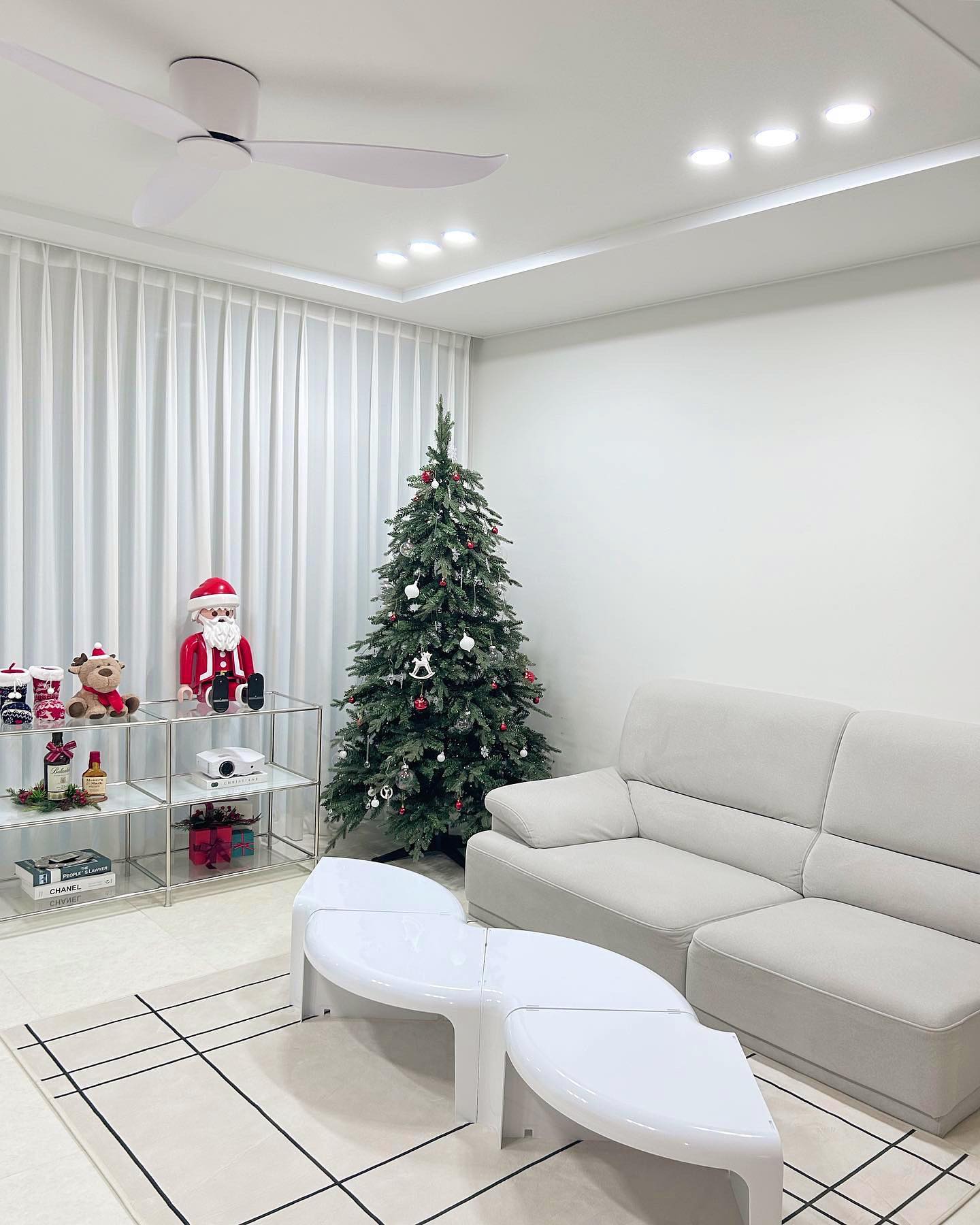 #🕊️

자꾸만 트리존만🎄찍게 되니 📸
계속 같은 사진 올리는 느낌 ㅎㅎ

오늘 저녁은 1번꼬맹이가
먹고 싶다던 크림 파스타 🍝

한식파 꼬맹이가 어제부터 
하얀 스파게티가 먹고 싶다고 하길래 
오늘 저녁으로 해줬더니 맛있다고 
둘다👦🏻👧🏻 한번씩 더 추가해서 먹음🫶🏻

벌써 12월 이라니🫠🥹
다들 오늘도 수고 많았어요, 굿밤 🤍

#뭐든지#다잘먹는#우리집#꼬맹이들