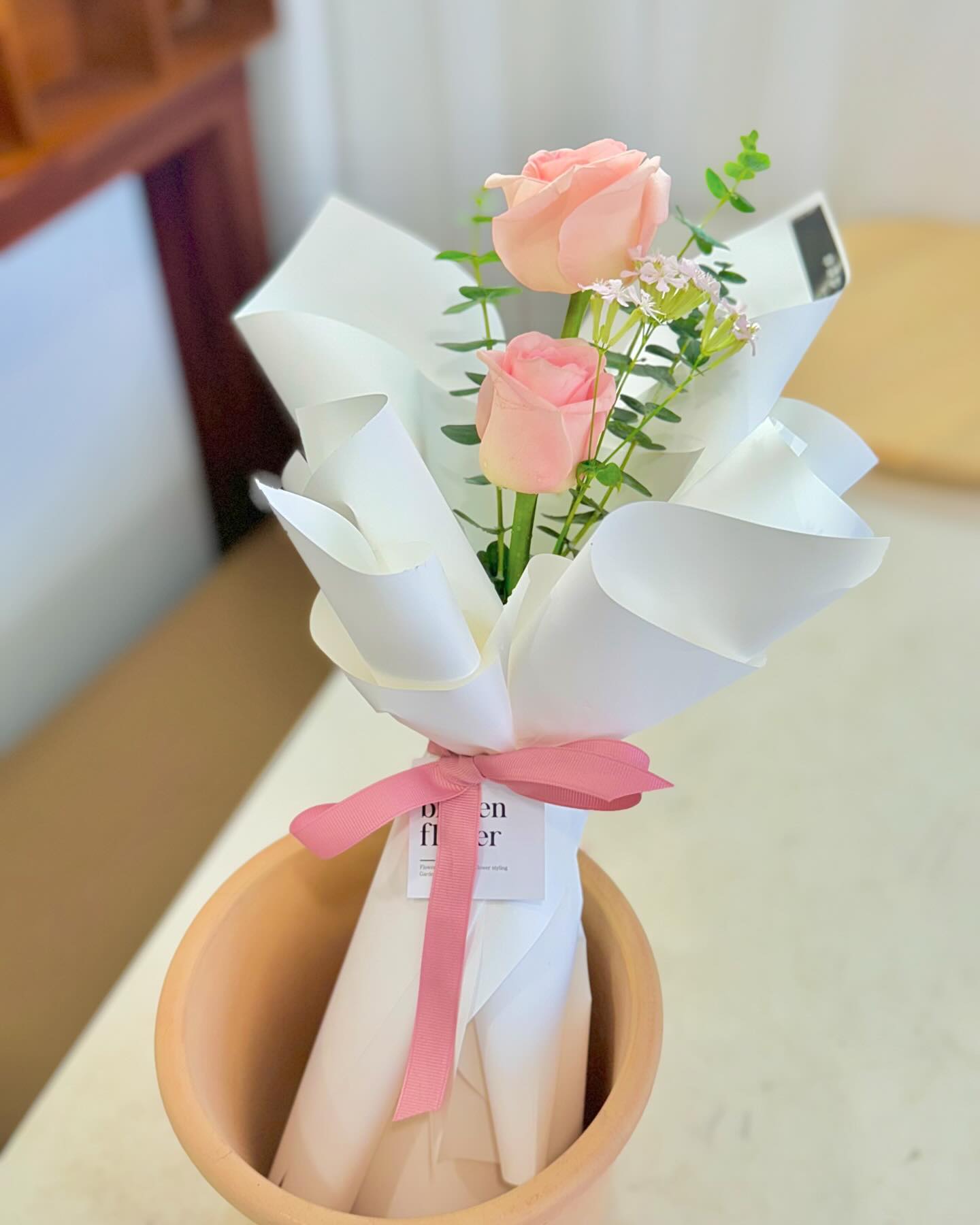 #내돈내산 으로 처음사본 꽃🌸
진챠 옙흐당,,앞으로 종종사야게따!ʕっ•ﻌ•ʔっ ミෆ