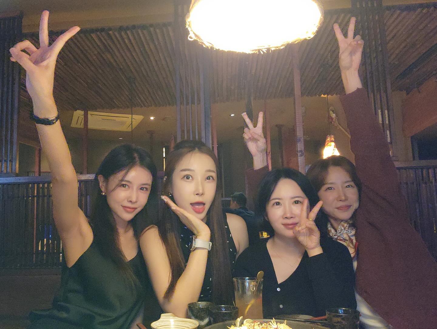 이번은 여니네 동네로 고고씽♥️
진짜 다 같은 동네 살고 싶당~~~~
울고 웃고 너무 조앙🧸

우리지화니 델러와줘서 고마워🫰✨