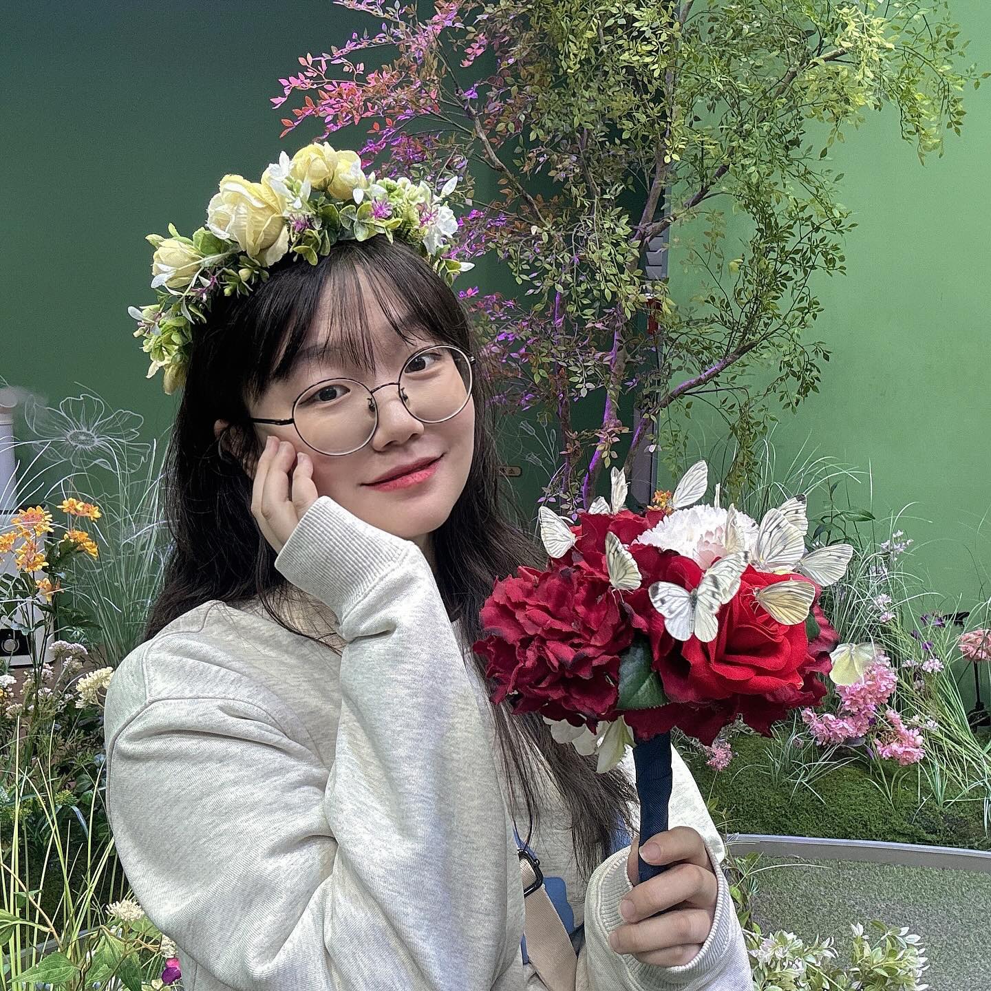 날씨요괴와 함께한 날은 실내로 ^__^ 🦋

#에버랜드 #나비체험관