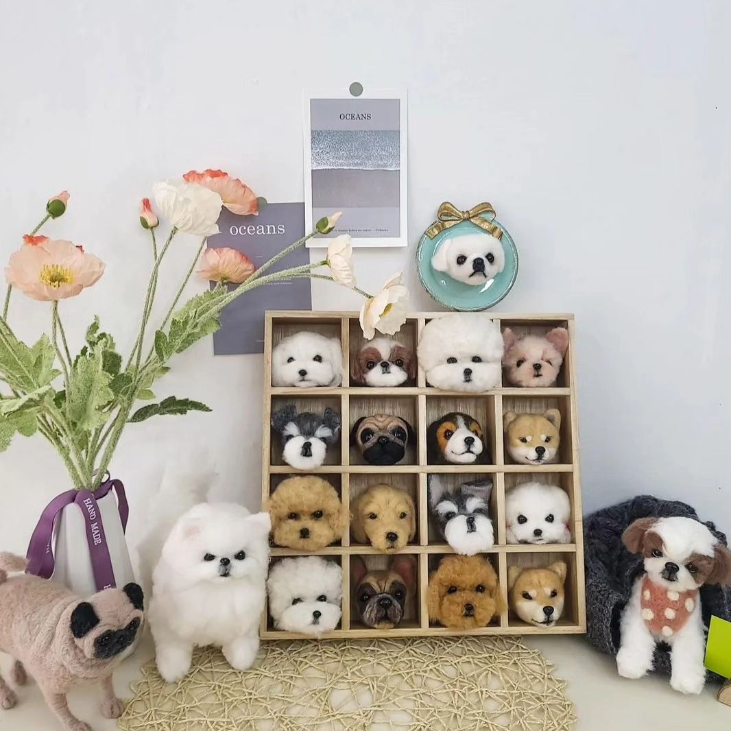 🩷자격증반 수강생 모집🩷
[반려동물양모펠트지도사 2급 자격증]

◾️주말반(일요일) 수강생 우선 추가모집합니다!
(1명 대기중)

[평일/주말반] 주1회 4시간씩 3개월과정 총11~12회

강아지얼굴 10마리+강아지전신 3마리​

얼굴 - 푸들,비숑,말티즈,시츄,요크,퍼그,비글,시바,골든,슈나

강아지전신인형 - 포메,시츄,퍼그

종별 특징에 따른 디테일 강아지인형 제작방법을 습득하실수 있습니다.

디엠은 답이 느리며 확인이 어렵습니다. 카톡채널로 문의주세요😄

.
.
.
.

[자격기본법]제 17조 제2항과 같은법 시행령 제23조 2항 및 제23조의2제2항에 따라 등록된 대한반려동물공예협회 의 반려동물양모펠트 지도사 2급 민간 자격증 과정 (제 2018-002829)