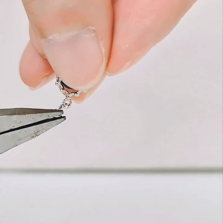 #오링반지
#오링 사용방법

❤️
악세서리 만들 때, 가장 기본이 되는
"오링 사용방법" 이에요.

-->자세한 내용은 프로필링크 클릭하시면 보실 수 있어요!