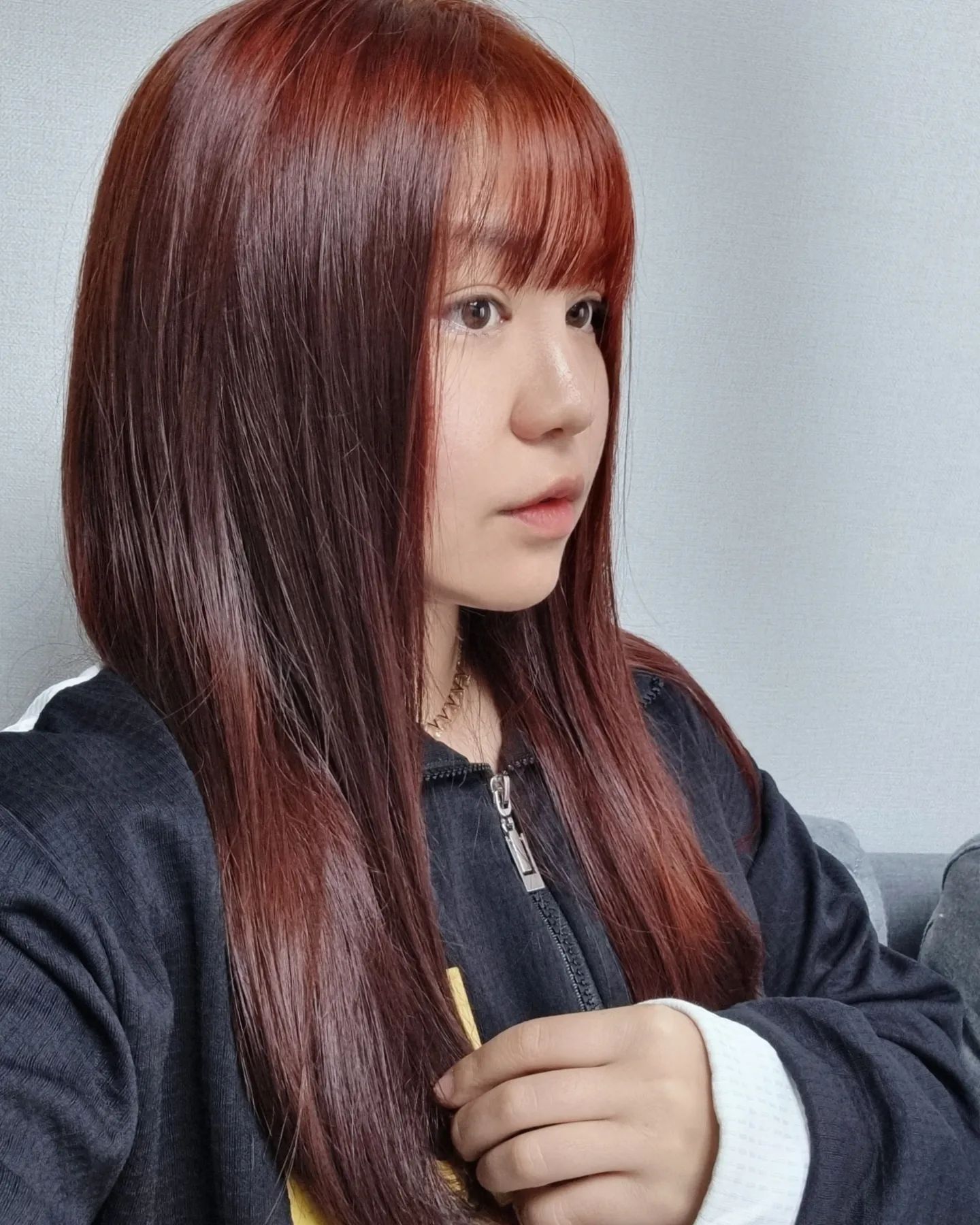 돌려받은 레드
이제 진짜 레드브라운 됨ㅎㅅㅎ...
하지만 머릿결은 돌려받지 못했죠?