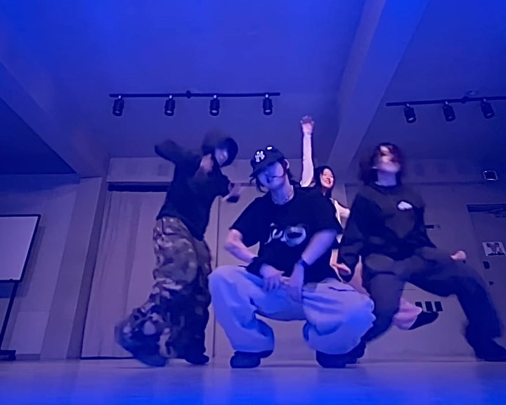 Always moving 💦

#choreo #dancer #dance #fyp #classfootage #korea